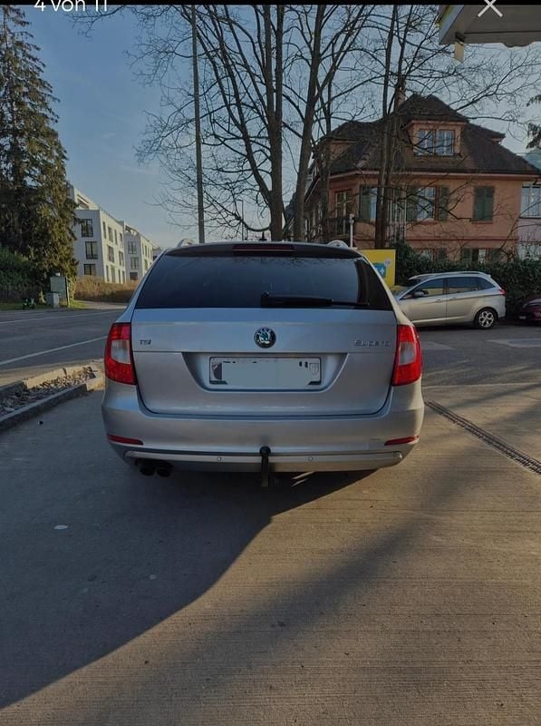 Gebraucht Skoda Superb Comfort 160 PS (117 kW) 2010 Kombi