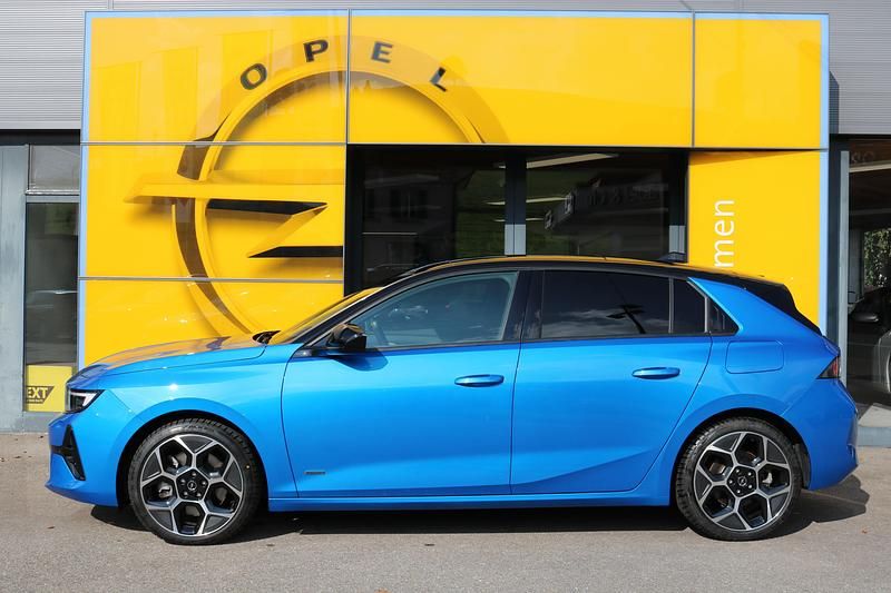 Gebraucht Opel Astra Ultimate 181 PS (133 kW) 2023 Blau Limousine