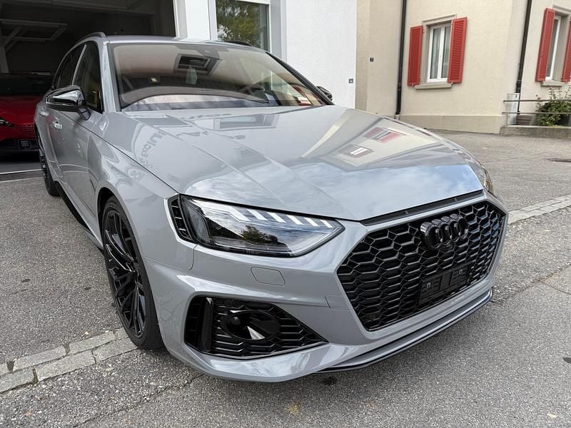 Gebraucht Audi RS4 Premium 450 PS (330 kW) 2024