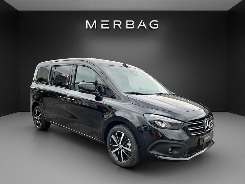 Schwarz Neu 2025 Mercedes 180 Progressive Limousine | CHF 48’400 (Etwas zu teuer) - Bild 1/4