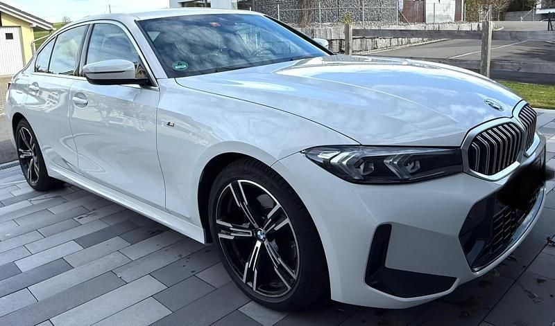 Gebraucht 2023 BMW 320e Shadowline | CHF 36’900 (Guter Preis) - Bild 1/4