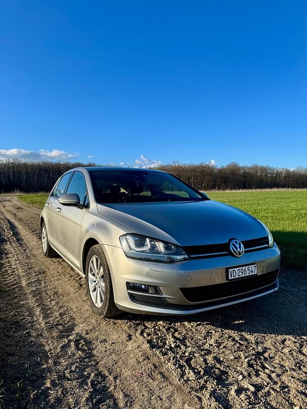 Gebraucht VW Golf VII Comfortline 105 PS (77 kW) 2014