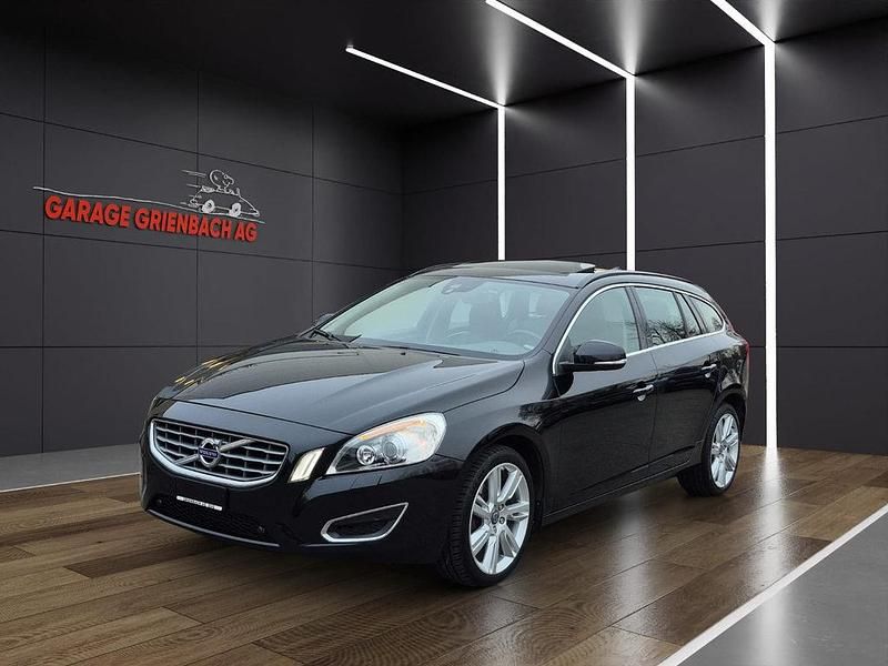 Gebraucht 2012 Volvo V60 Summum Kombi | CHF 9’500 (Teuer) - Bild 1/4