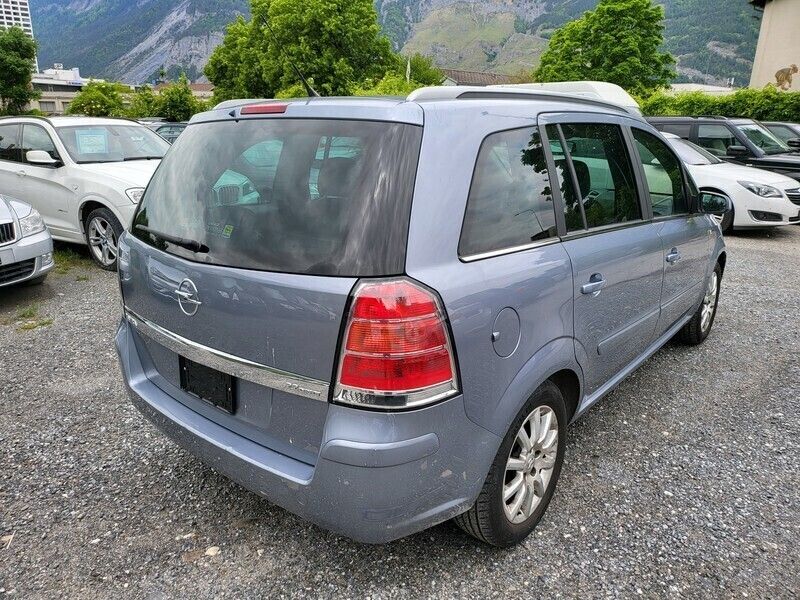 Gebraucht Opel Zafira Enjoy 150 PS (110 kW) 2005 Van / Kleinbus