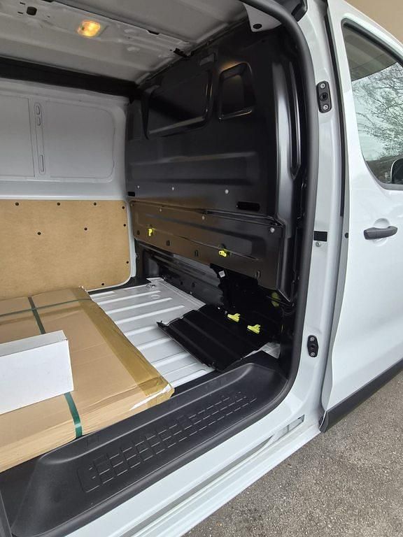 Neu Opel Vivaro S 120 PS (88 kW) 2025 Van / Kleinbus