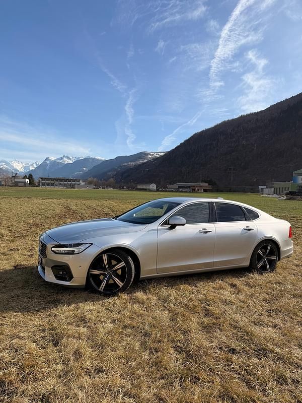 Gebraucht Volvo S90 R-Design 190 PS (139 kW) 2017 Limousine