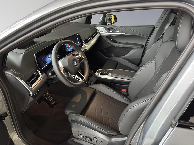 Gebraucht BMW 223 Active Tourer 211 PS (155 kW) 2025 Van / Kleinbus