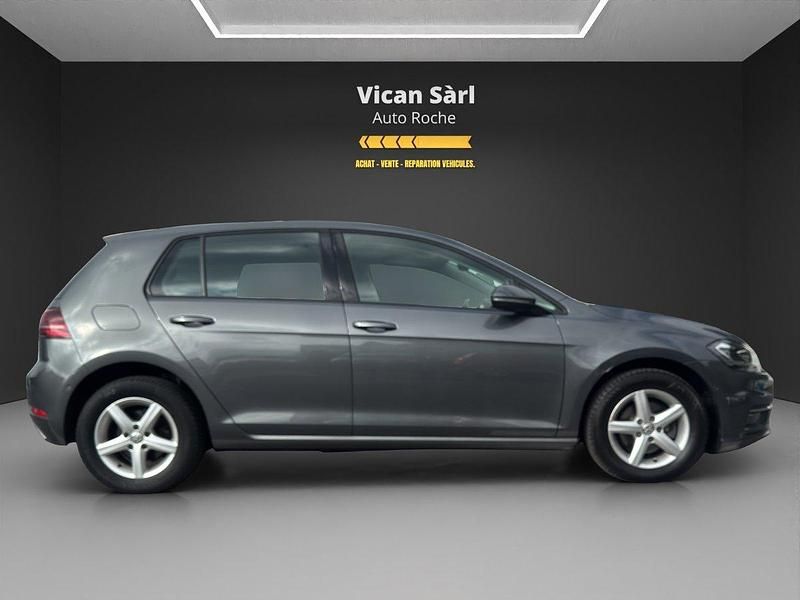 Gebraucht VW Golf VII Comfortline 115 PS (84 kW) 2019 Limousine