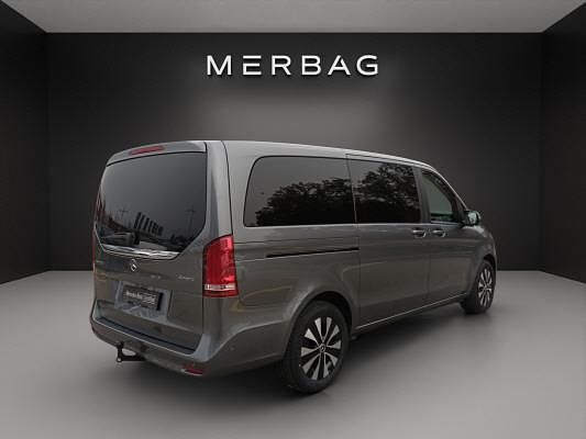 Gebraucht Mercedes V220 163 PS (119 kW) 2023 Grau Van / Kleinbus