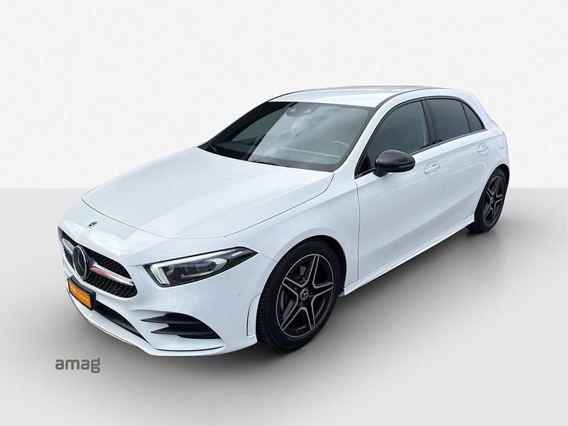 Gebraucht Mercedes A180 AMG line 136 PS (100 kW) 2022 Weiss Limousine