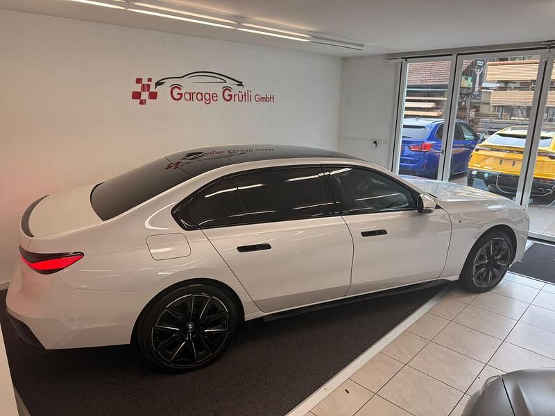 Gebraucht BMW 740 M Sport 286 PS (210 kW) 2024 Limousine