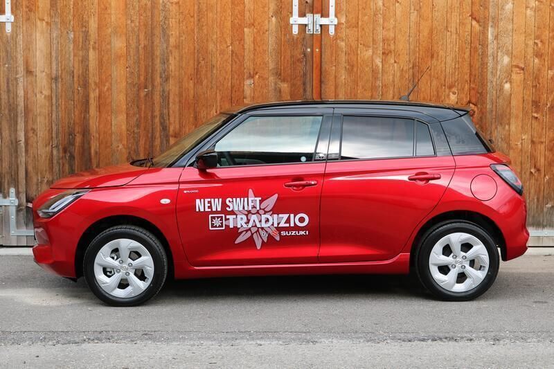 Neu Suzuki Swift 82 PS (60 kW) 2025 Rot Kleinwagen