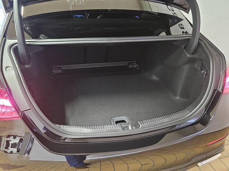 Gebraucht Mercedes C220 AMG line 197 PS (144 kW) 2025 Schwarz Limousine