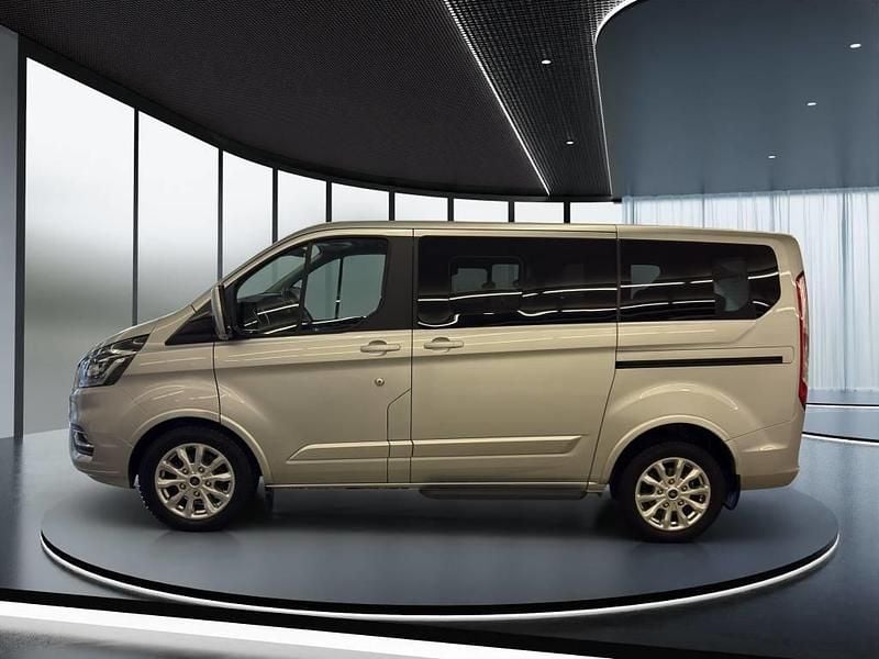 Gebraucht Ford Tourneo Titanium 185 PS (136 kW) 2021 Van / Kleinbus