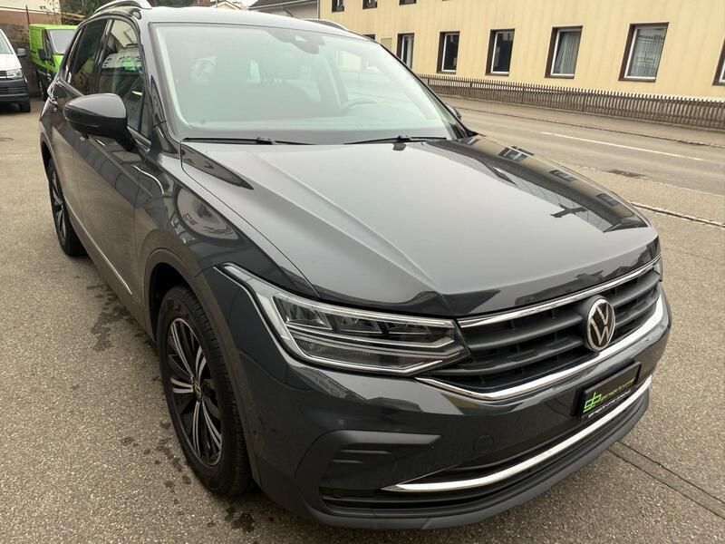 Gebraucht VW Tiguan Life 150 PS (110 kW) 2020 SUV