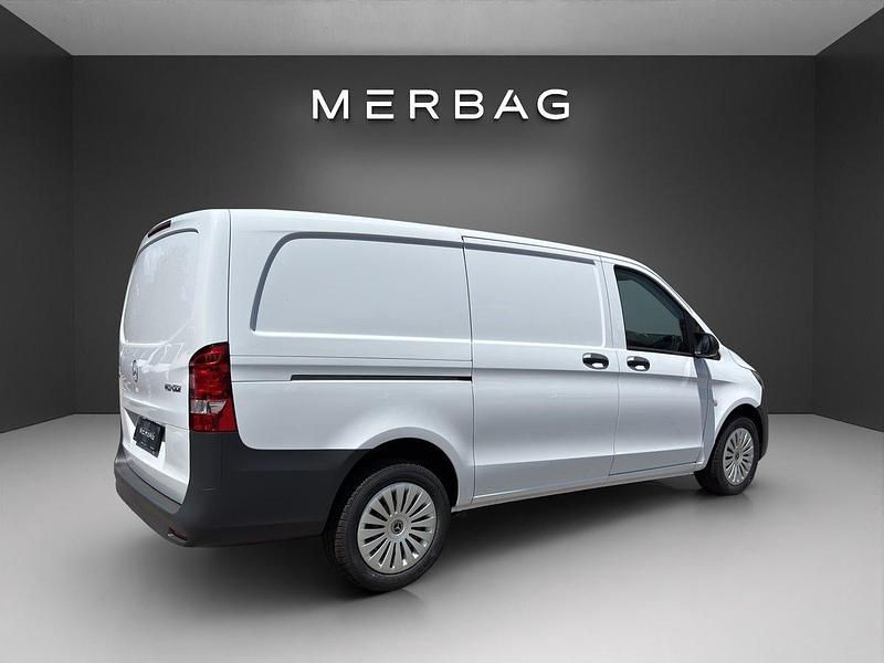 Neu Mercedes Vito 102 PS (75 kW) 2025 Van