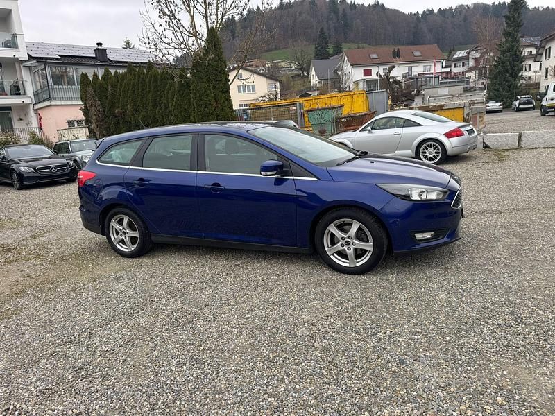 Gebraucht Ford Focus Trend 125 PS (91 kW) 2016