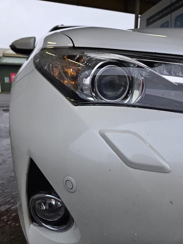 Gebraucht Toyota Auris Touring Sports Sol 136 PS (100 kW) 2014 Kombi