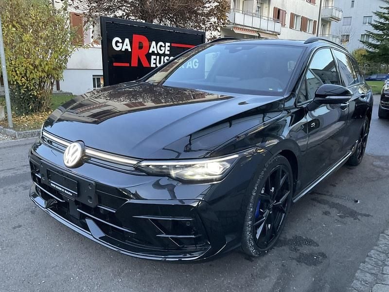 Schwarz Gebraucht 2025 VW Golf VIII R Kombi | CHF 49’500 (Etwas zu teuer) - Bild 1/4
