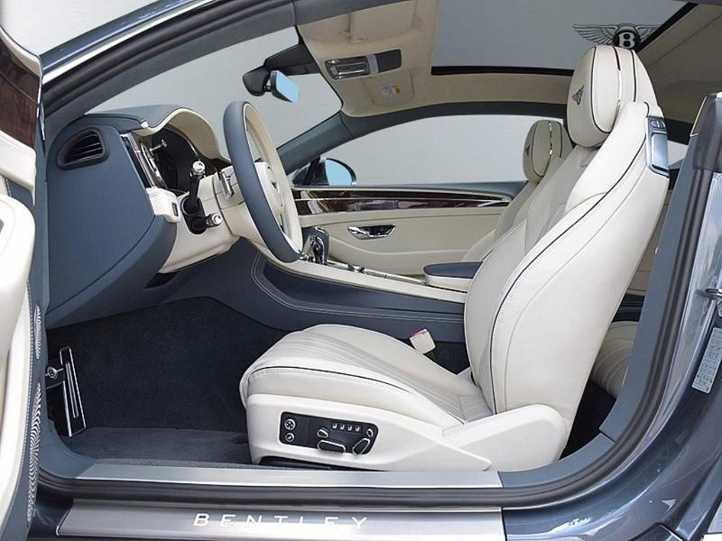 Gebraucht Bentley Continental 680 PS (500 kW) 2025 Blau Coupé