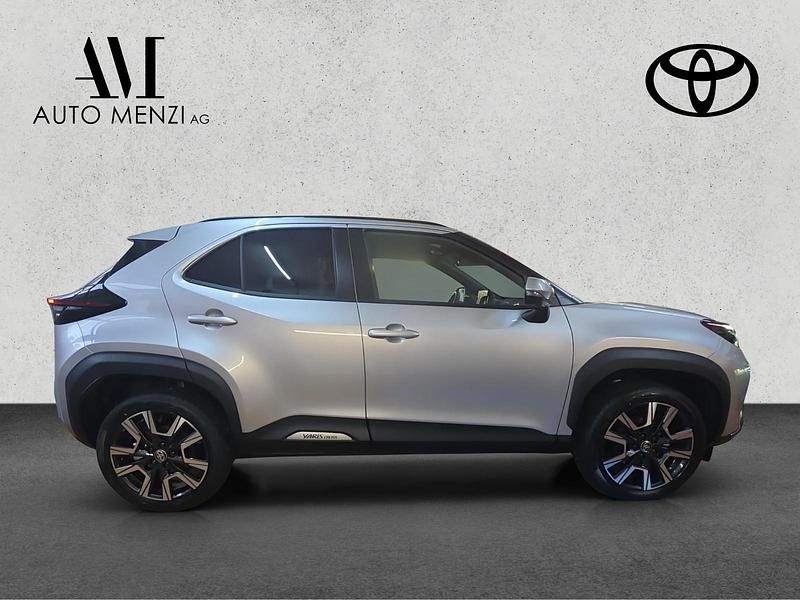 Neu Toyota Yaris Cross Premium 131 PS (96 kW) 2026 SUV