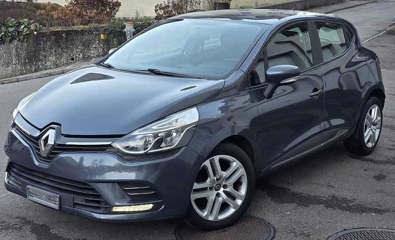 Gebraucht Renault Clio IV Intens 90 PS (66 kW) 2017