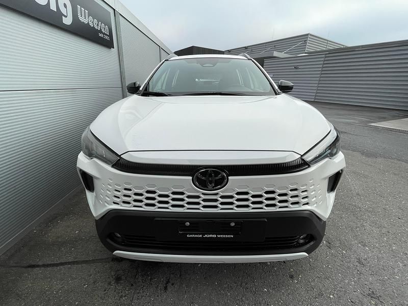 Neu Toyota Corolla Cross Comfort 179 PS (131 kW) 2025 Weiss SUV
