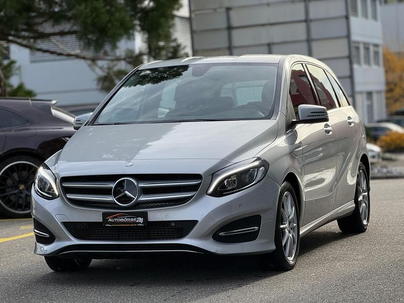Gebraucht 2016 Mercedes B200 Van / Kleinbus | CHF 11’500 - Bild 1/4