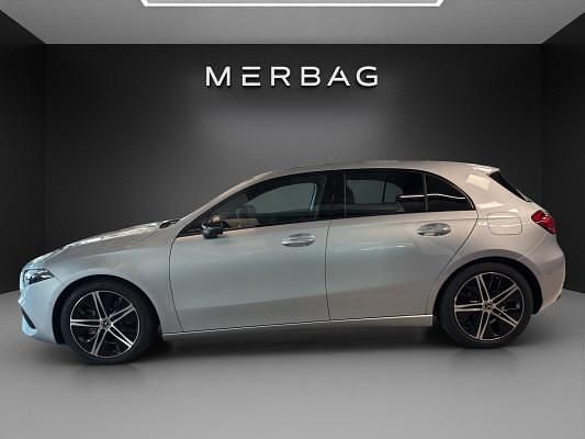 Gebraucht Mercedes A220 190 PS (139 kW) 2025 Silber Limousine