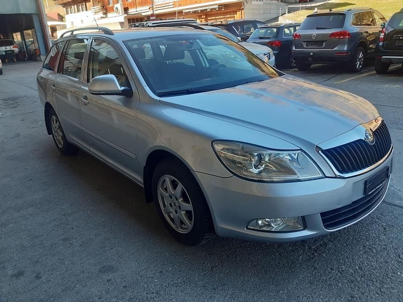 Gebraucht Skoda Octavia 105 PS (77 kW) 2012 Kombi