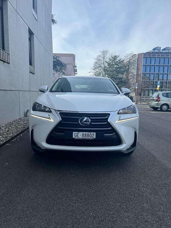 Gebraucht Lexus NX300h E-FOUR 197 PS (144 kW) 2016 SUV