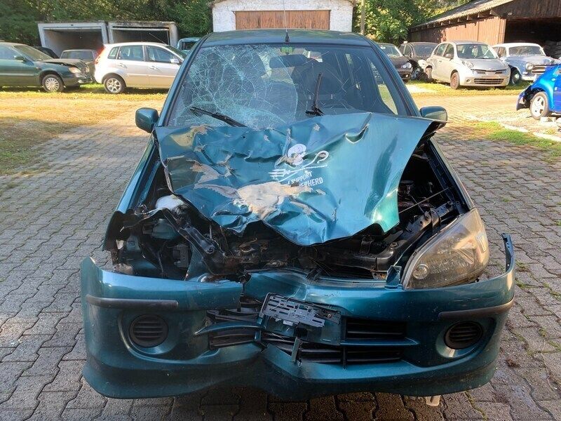 Gebraucht Daihatsu YRV 87 PS (63 kW) 2002 Van / Kleinbus