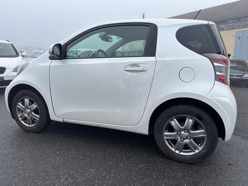 Gebraucht Toyota iQ 68 PS (50 kW) 2009 Kleinwagen