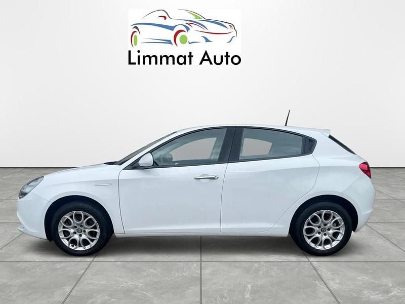 Gebraucht Alfa Romeo Giulietta 150 PS (110 kW) 2018 Kleinwagen