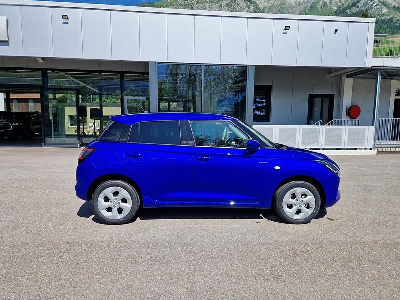 Neu Suzuki Swift 82 PS (60 kW) 2025 Blau Limousine