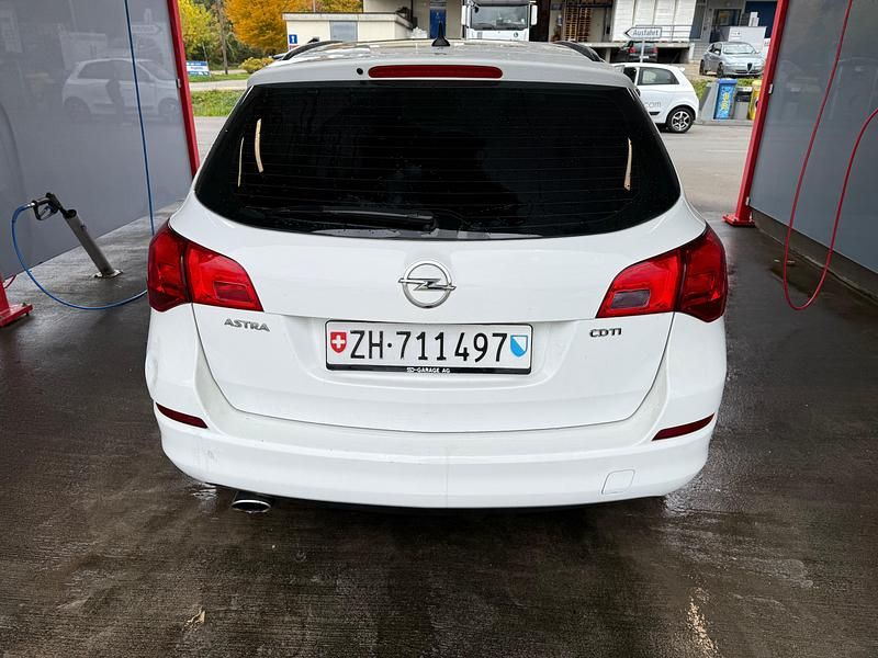 Gebraucht Opel Astra Sport 165 PS (121 kW) 2011