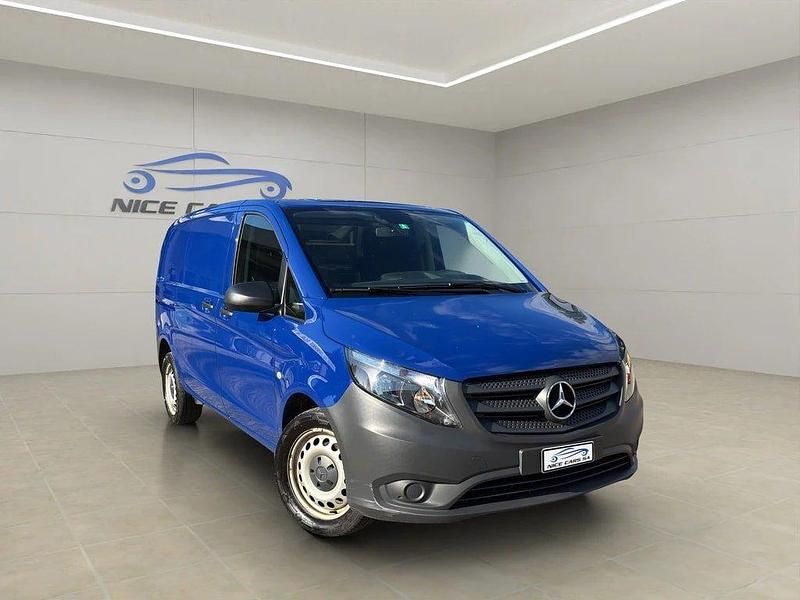 Gebraucht Mercedes Vito 163 PS (119 kW) 2022 Van