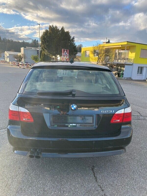Gebraucht BMW 523 190 PS (139 kW) 2009 Kombi