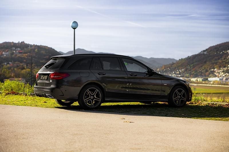 Gebraucht Mercedes C220 AMG line 194 PS (142 kW) 2021