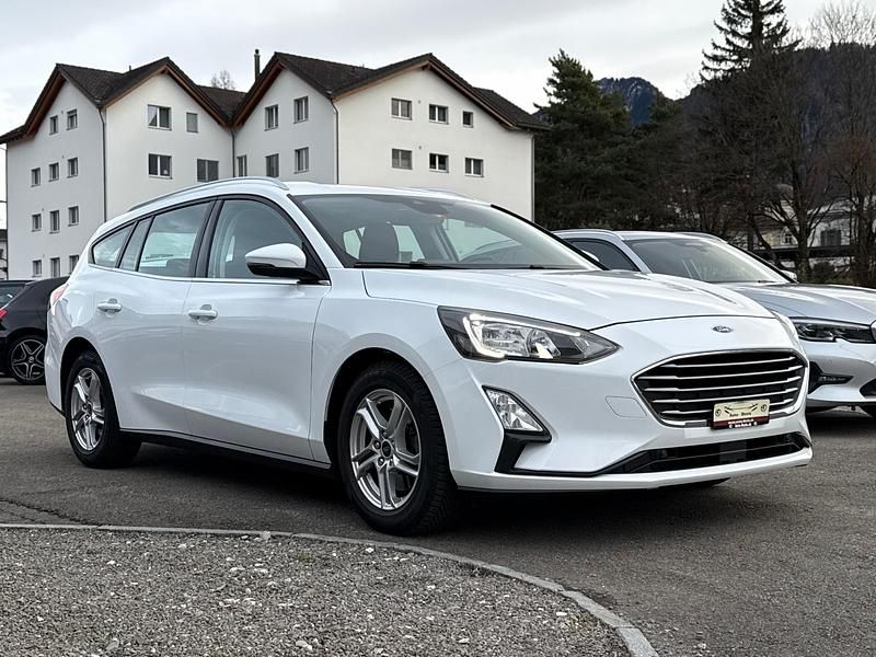 Gebraucht Ford Focus Cool & Connect 120 PS (88 kW) 2021 Kombi