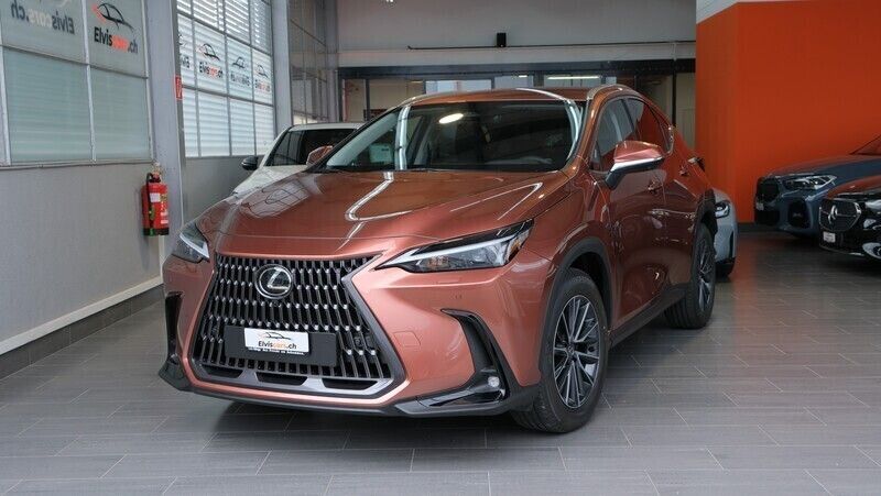 Neu 2025 Lexus NX450h+ E-FOUR SUV | CHF 58’400 (Superpreis) - Bild 1/4