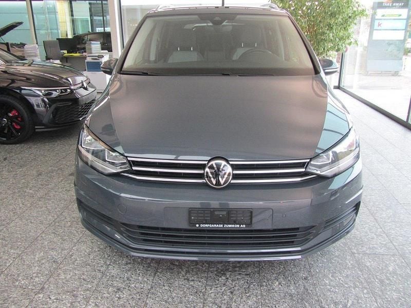Gebraucht 2024 VW Touran Comfortline Van / Kleinbus | CHF 33’500 (Fairer Preis) - Bild 1/4