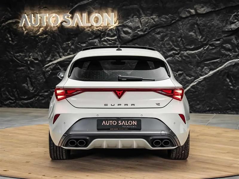 Gebraucht Cupra Leon VZ 300 PS (220 kW) 2026 Gray