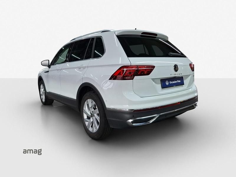 Gebraucht VW Tiguan Elegance 200 PS (147 kW) 2023 Pure white uni SUV