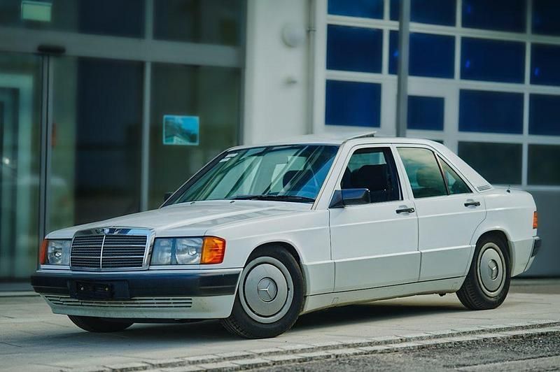 Gebraucht Mercedes 190 118 PS (86 kW) 1990 Limousine