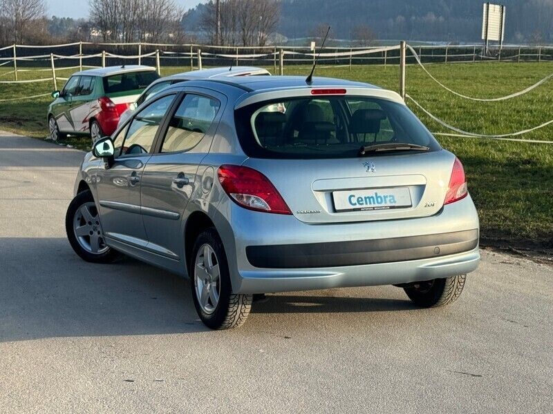 Gebraucht Peugeot 207 95 PS (69 kW) 2010