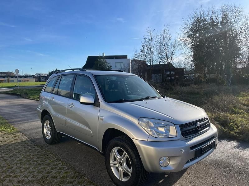 Gebraucht 2005 Toyota RAV4 Terra | CHF 4’900 (Fairer Preis) - Bild 1/4