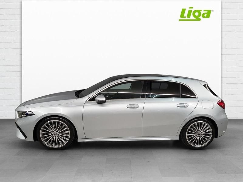 Gebraucht 2025 Mercedes A220 AMG line Limousine | CHF 46’900 (Superpreis) - Bild 1/4
