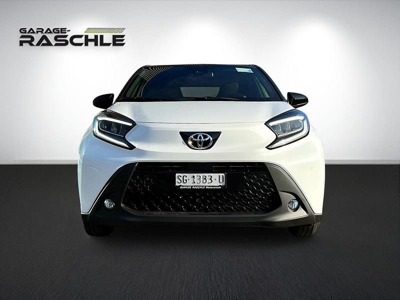 Neu Toyota Aygo X Trend 72 PS (52 kW) 2025 Weiss SUV