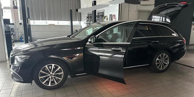 Gebraucht Mercedes E200 Avantgarde 197 PS (144 kW) 2019